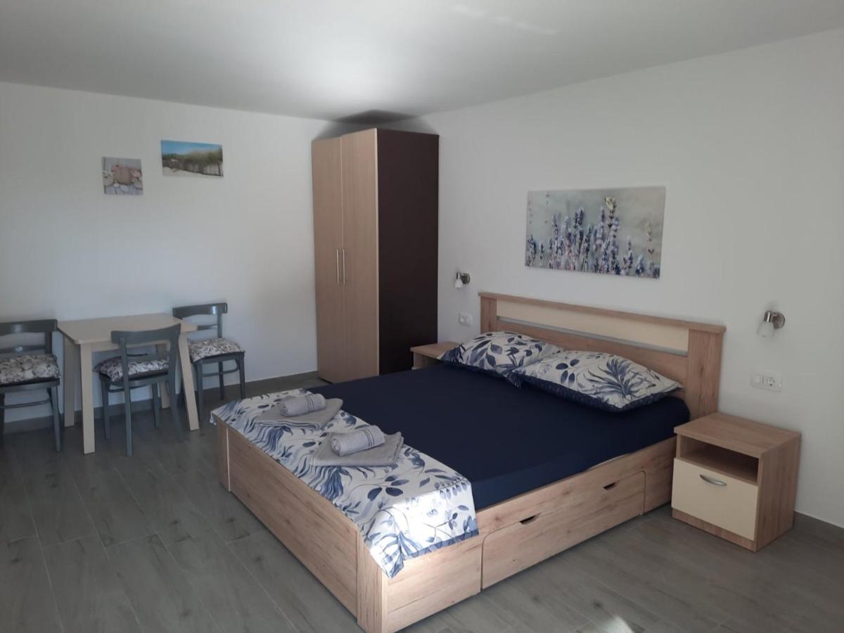 Apartmani Gabrijel Novi Vinodolski Exterior photo